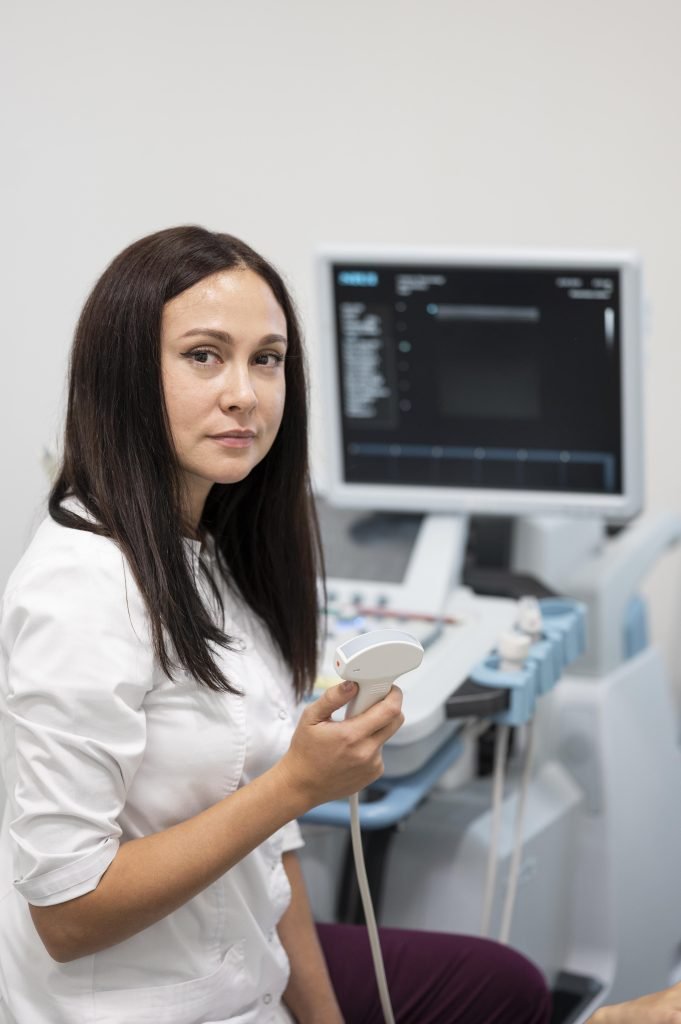 doctor-checking-patients-health